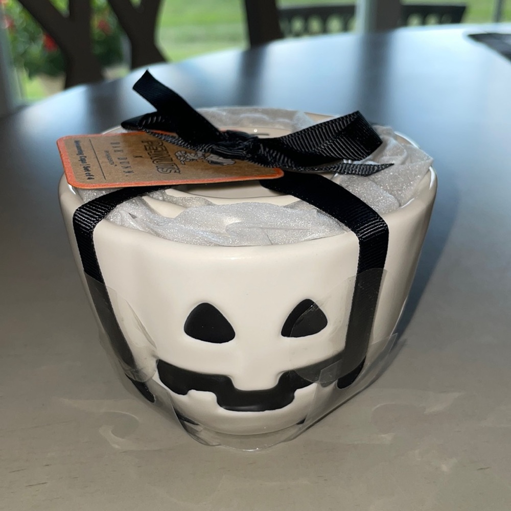 Rae Dunn Peanuts Halloween Pumpkin Measuring Cups